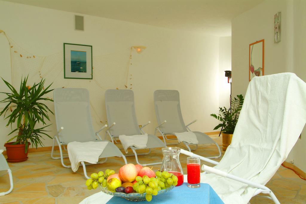 Hotel Brueckenwirt - Al Ponte مونتانا المظهر الخارجي الصورة